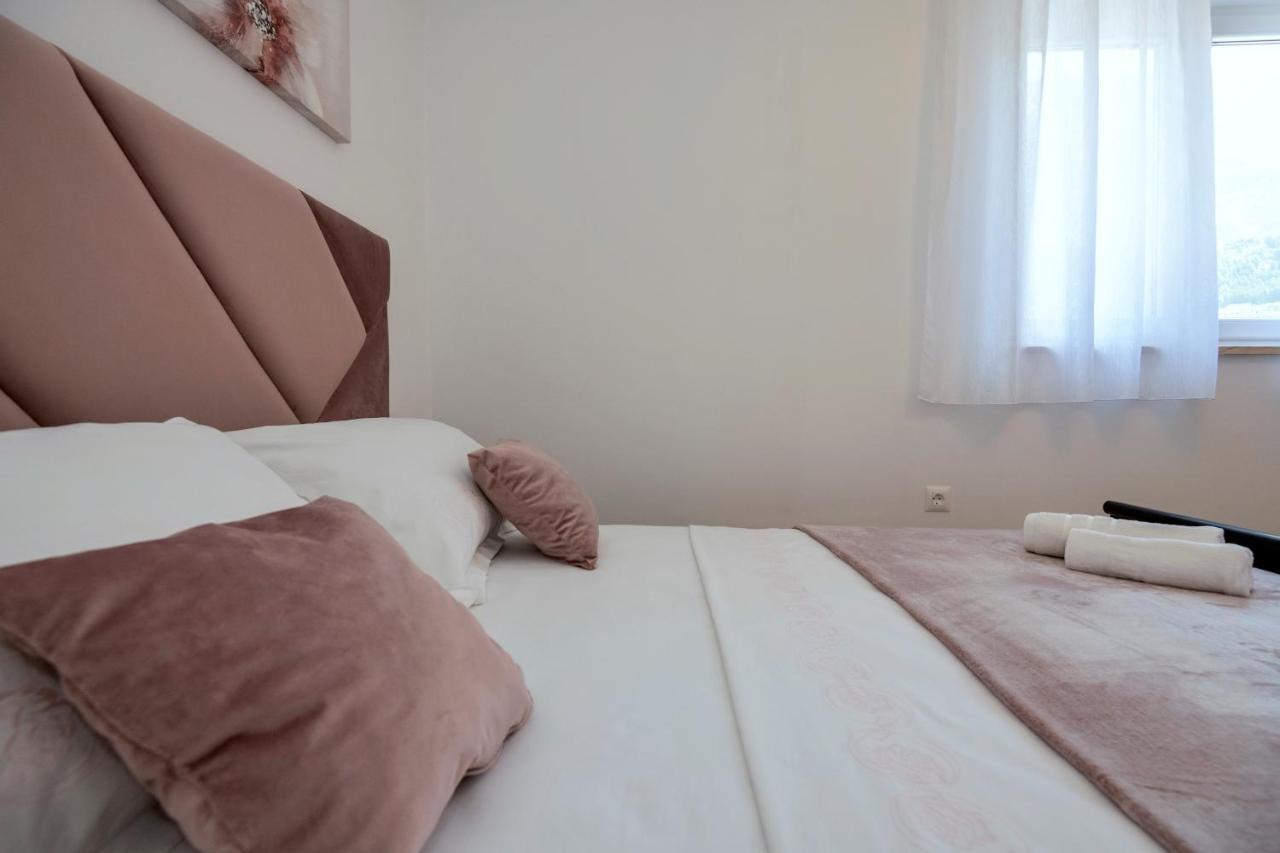 Luxury Apartment Makarska 2Min From Beach מראה חיצוני תמונה