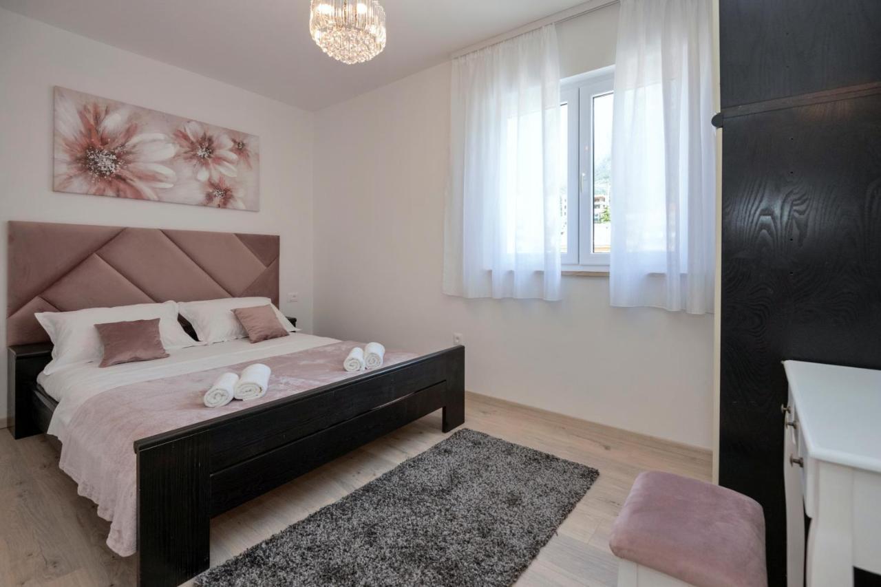 Luxury Apartment Makarska 2Min From Beach מראה חיצוני תמונה